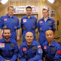 Москва: космонавты "вернулись" с Марса