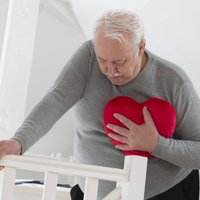 Paaugstinātu holesterīna līmeni var mantot no vecākiem. Kā atpazīt visbiežāko ģenētisku sirds slimību iemeslu?