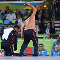 Устроивших в Рио стриптиз монгольских тренеров дисквалифицировали на три года