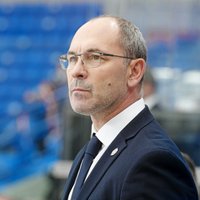 Rīgas 'Dinamo' galvenā trenera amatu personisku iemeslu dēļ pamet Zubovs