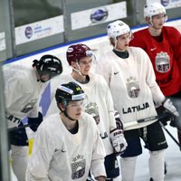 ФОТО, ВИДЕО: Хоккеисты сборной Латвии начали подготовку к ЧМ-2016