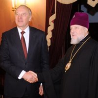 Митрополит Александр призвал Берзиньша повторно выдвигаться в президенты