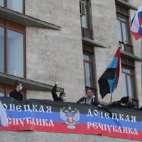 Беспорядки в Донецке: захватчики здания администрации требуют референдум о вхождении в Россию