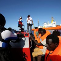 Francija kritizē Itālijas lēmumu saistībā ar migrantu kuģi