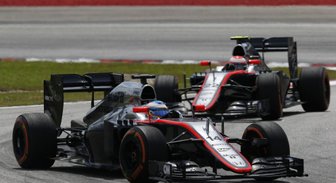 'McLaren' pilotus atkal gaida starta vietu sods