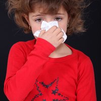 Tipiskākais astmas simptoms - klepus, brīdina bērnu alergologs