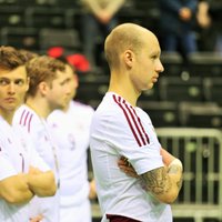 Latvijas telpu futbolistiem bezvārtu neizšķirts PK atlases ievadā