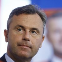 Austrijas prezidenta kandidāts mīkstina tēlu pirms balsojuma