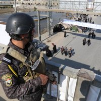 Irākas armija mudina civilistus pamest Ramādī; 'Daesh' nosaka izbraukšanas maksu