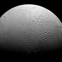 Uz Saturna mēness ir dzīvībai nepieciešamie nosacījumi, paziņo NASA
