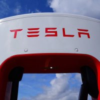 'Tesla' sācis ražot elektriskos kravas automobiļus