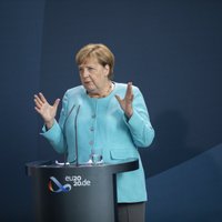 Ангела Меркель пообещала встретиться со Светланой Тихановской