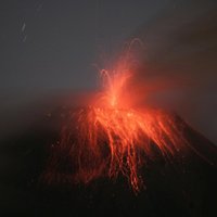 Foto: 'Dusmojas' Tungurahua vulkāns Ekvadorā