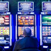'Covid-19': Ierobežo azartspēļu vietu darba laiku