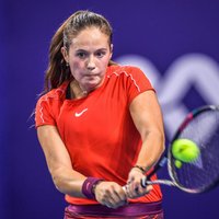 'WTA Elite Trophy': Kīza un Mertensa sāk ar uzvaru; Kontaveitai zaudējums
