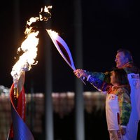 Foto: Krāšņa ceremonija ieskandina Soču olimpiskās spēles