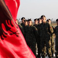 Mīnas sprādzienā Latvijā gājusi bojā Albānijas Bruņoto spēku virsleitnante; ievainoti divi karavīri