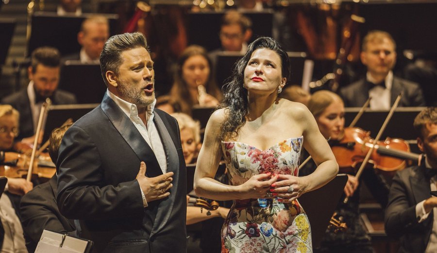 “Lithuanian National Opera and Ballet Theater Symphony Orchestra performs first-ever opera concert in Latvia at Liepaja Concert Hall’s Lielais Dzintars”