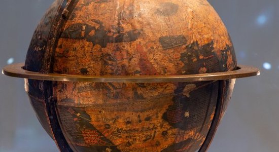 Первый глобус в мире был сделан в Германии и на нем не найти Америку и Австралию
