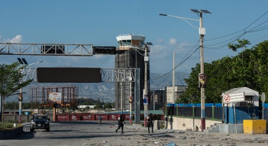 Gangsteri mēģinājuši ieņemt lidostu Haiti galvaspilsētā
