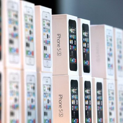 В ожидании Apple iPhone 6: иллюстрированная история семи поколений 