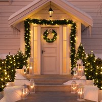 ФОТО. 26 идей для новогодней подсветки дома и сада