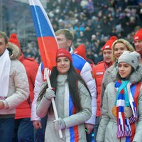 Медведева показала потайной российский флаг на куртках олимпийцев
