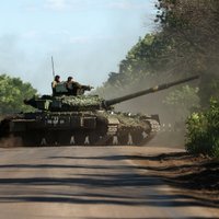 Vairumā frontes sektoru iniciatīva ir Ukrainai; čečeni nespēj ieņemt Marinku