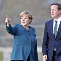 Кэмерон и Меркель выступили за сохранение антироссийских санкций