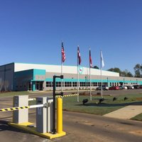 Латвийская компания уволила 350 работников своего проблемного завода в США
