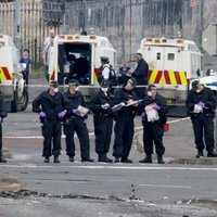 Aizdomās par Ziemeļīrijas žurnālistes slepkavību aizturēti divi vīrieši