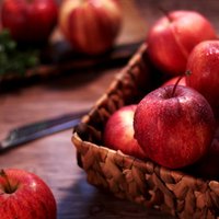 На страже здоровья: чем полезны яблоки