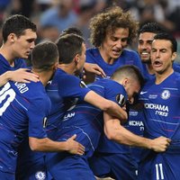 ‘Chelsea’ rezultatīvā Eiropas līgas fināla otrajā puslaikā pārspēj 'Arsenal'