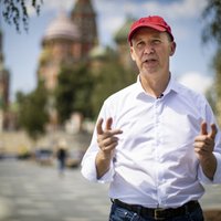 Белорусский оппозиционер Валерий Цепкало c супругой переехали в Латвию