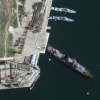 Slavenais Krievijas karakuģis sašauts ar divām Ukrainas raķetēm