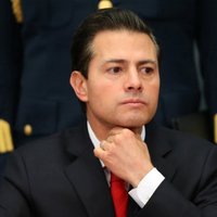 Meksikas eksprezidents Penja Njeto saņēmis 100 miljonus dolāru no narkobarona 'El Chapo', apgalvo liecinieks