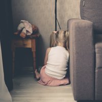 Latvijas Radio: Daugavpilī kādā bērnu aprūpes iestādē bāriņtiesa konstatējusi bērnu tiesību pārkāpumus