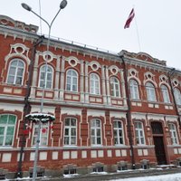 Daugavpils dome atbalsta plaši apspriesto 10. un 12.vidusskolas apvienošanu