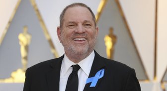 Одного из главных продюсеров Голливуда обвинили в масштабных домогательствах