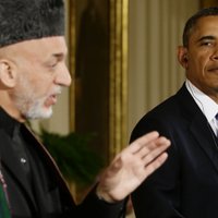 Baltais nams: Obama un Karzai atbalsta sarunas ar talibiem