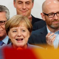 Galīgie rezultāti: Bundestāga vēlēšanās uzvarējuši Merkeles konservatīvie