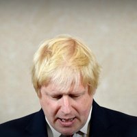 'Brexit' kampaņas seja Boriss Džonsons 'nolien malā' – nekandidēs uz premjera amatu