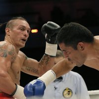 Usiks paredz Briedim uzvaru pār Peresu 'World Boxing Super Series' ceturtdaļfinālā