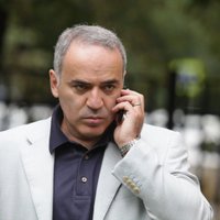 Каспарова обвинили в попытке подкупа