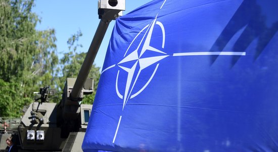 NATO ārlietu ministri: jāpārliecinās par Krievijas agresijas beigām ar skaidrām rezolūcijām