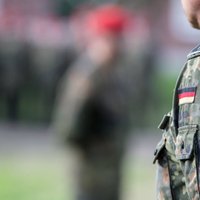 Esam gatavi nosūtīt uz Lietuvu vairāk karavīru, pauž Vācijas aizsardzības ministre