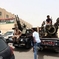 Lībijas valdība aicina kaujiniekus pamest galvaspilsētu