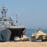 Krievijas karakuģi izbraukuši cauri Bosforam ceļā uz Sīriju