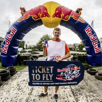 Uz 'Red Bull Kart Fight' pasaules finālu pārstāvēt Latviju brauks Dāvis Ivanovs