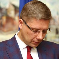 Передача: отстранение Ушакова обострит борьбу за русскоязычный электорат